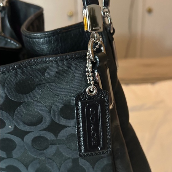 Purse - Picture 5 of 6